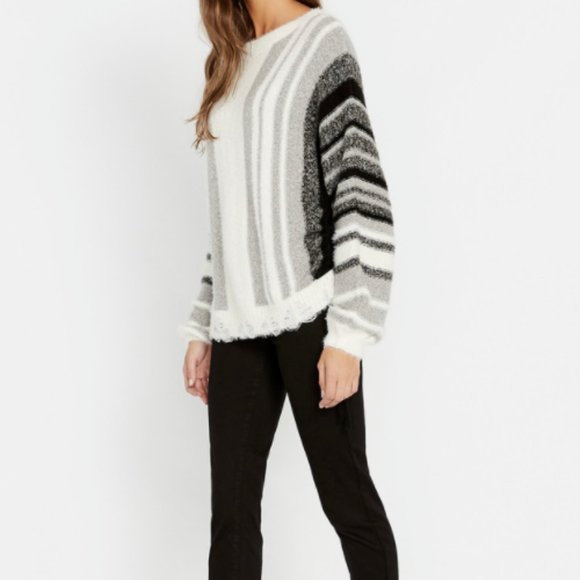 Buffalo David Bitton Greyson Sweater w/ side bow 🟡 - Picture 3 of 13